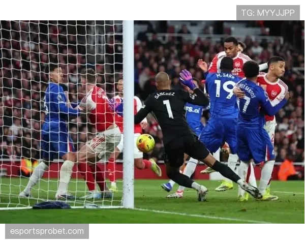 关键事件：VAR长时间复核后判定阿森纳进球有效，传中瞬间进攻队员未越位